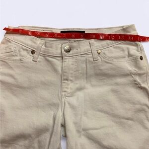 Rock & Republic size 4 Cream Jean Shorts